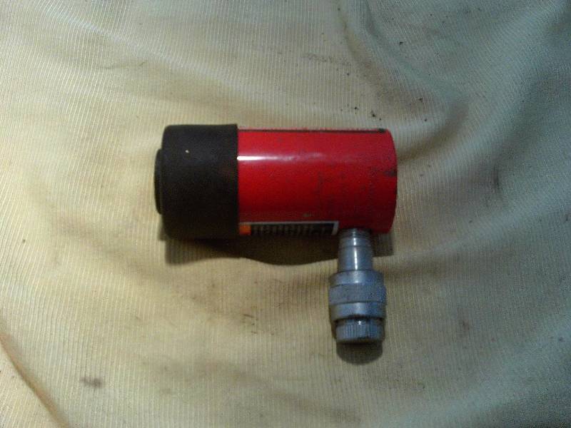 lot 41 image: auto power jack