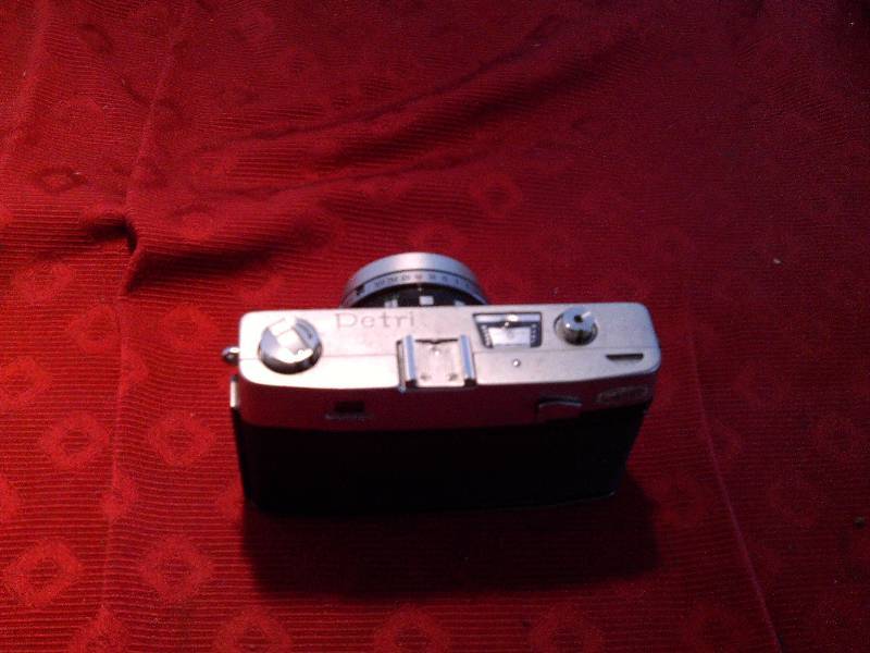 lot 63 image: PETRI CAMERA