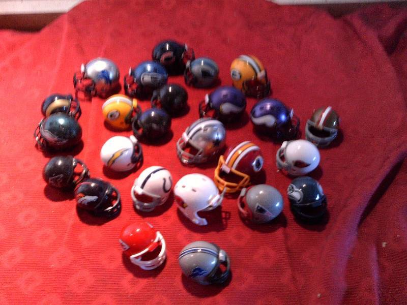 lot 102 image: COLLECTIBLE FOOTBALL HELMETS