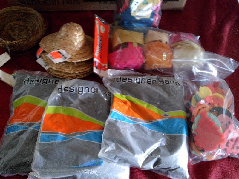lot 127 image: CRAFTING SUPPLIES