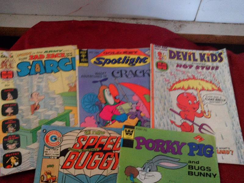 lot 133 image: 5 collectible mixed comics