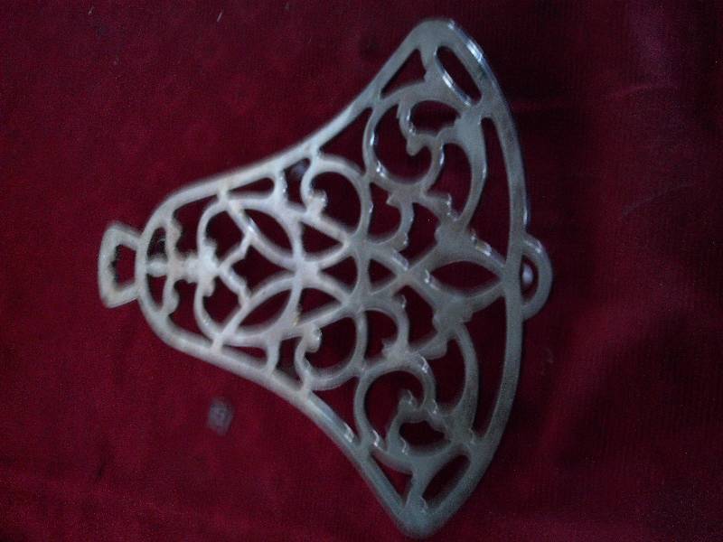 lot 159 image: stainless bell shaped trivet