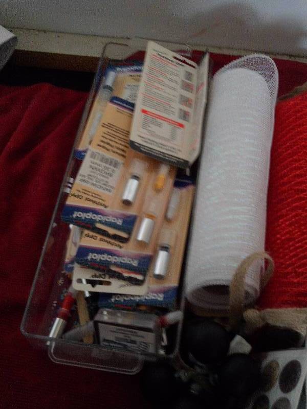 lot 188 image: CRAFTING SUPPLIES