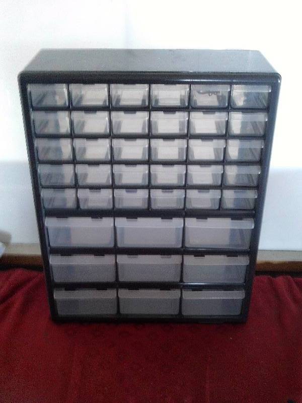 lot 189 image: 39 drawer parts or crafting bin