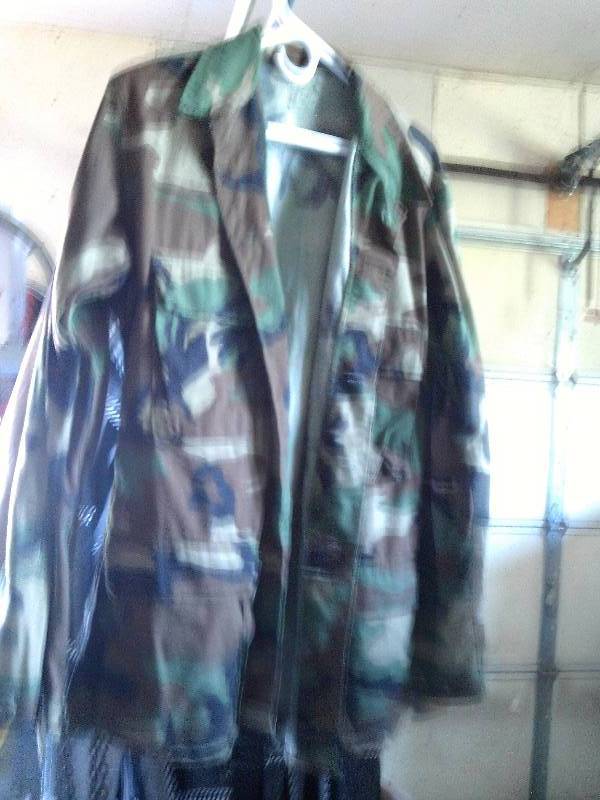 lot 207 image: camo jacket