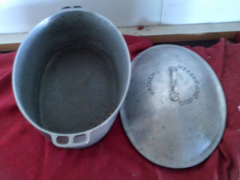 lot 219 image: vintage wagner roaster