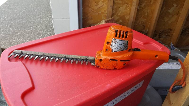 Bush trimmer