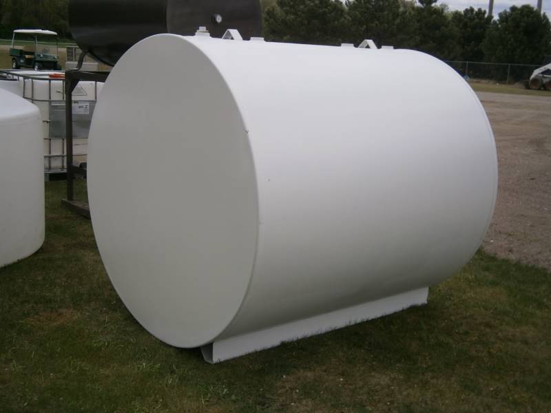 lot 5 image: 1,000 Gallon Fuel Tank