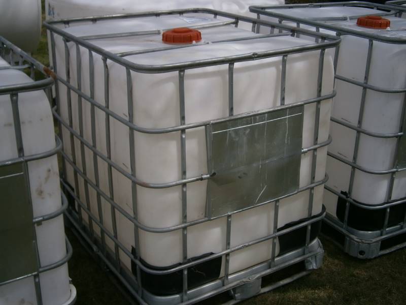 250 Gallon Poly Chemical Tote | May Ag Related Auction | K-BID