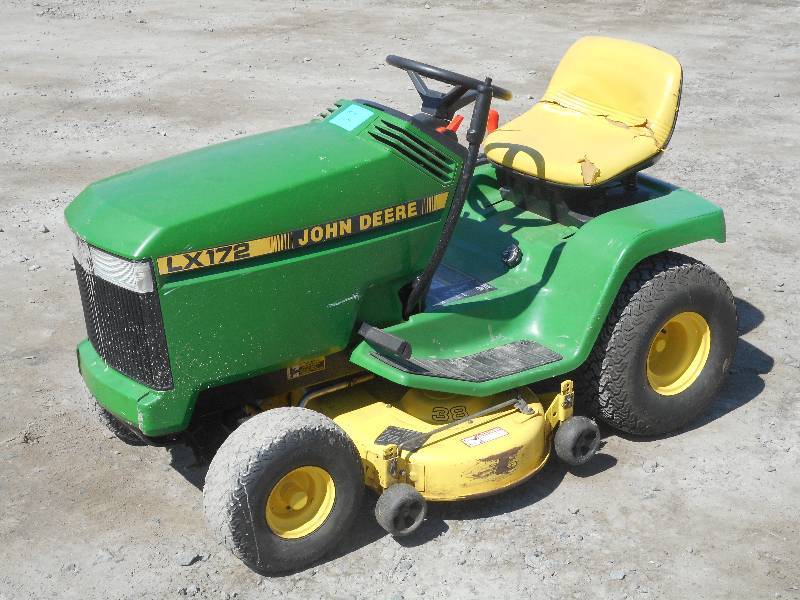 lot 2 image: John Deere LX172 Lawn Tractor, 14HP...