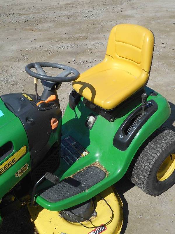 John Deere La120 Automatic Lawn Tra Le May Lawn Equipment And More K Bid 6088