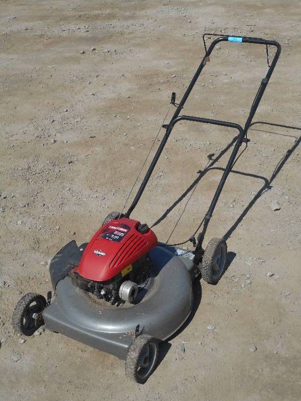 lot 12 image: Craftsman 5.5HP 21 Push Mower, Run...