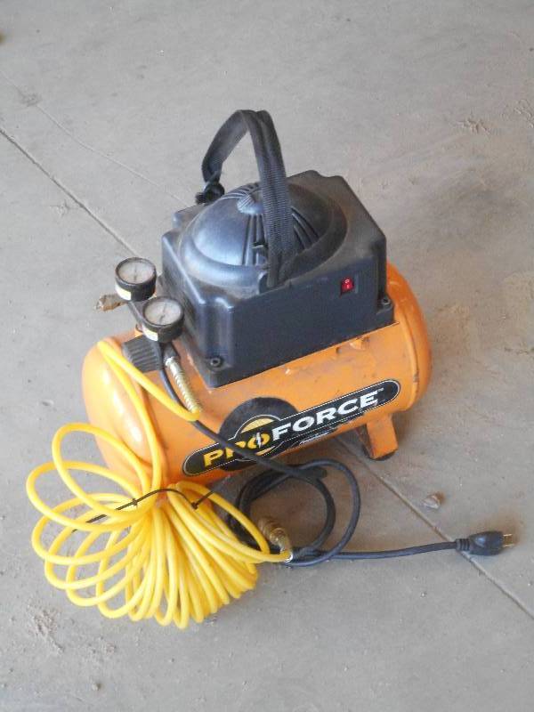 lot 15 image: Pro-Force 2-Gallon Electric Air Com...