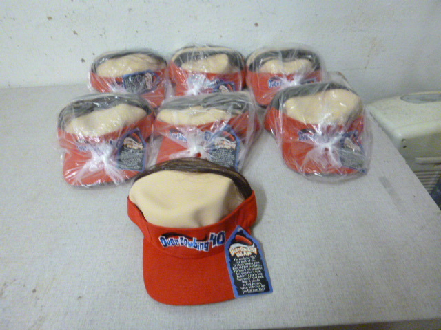 lot 35 image: 18 Over Combing 40 Caps
