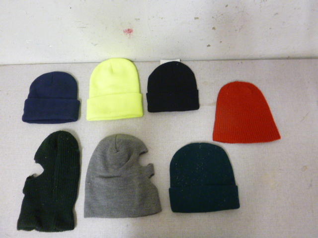 lot 39 image: 7 Stocking Caps