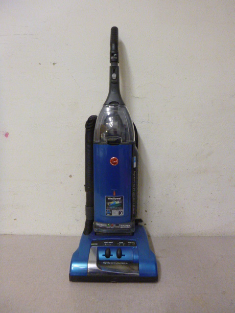 lot 60 image: Hoover Wind Tunnel Vacuum