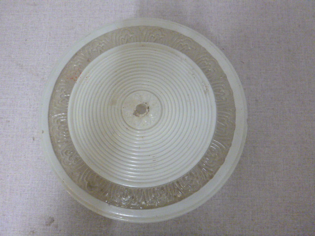 lot 81 image: Vintage Ceiling Light Cover