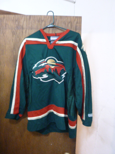 lot 92 image: Minnesota Wild Jersey
