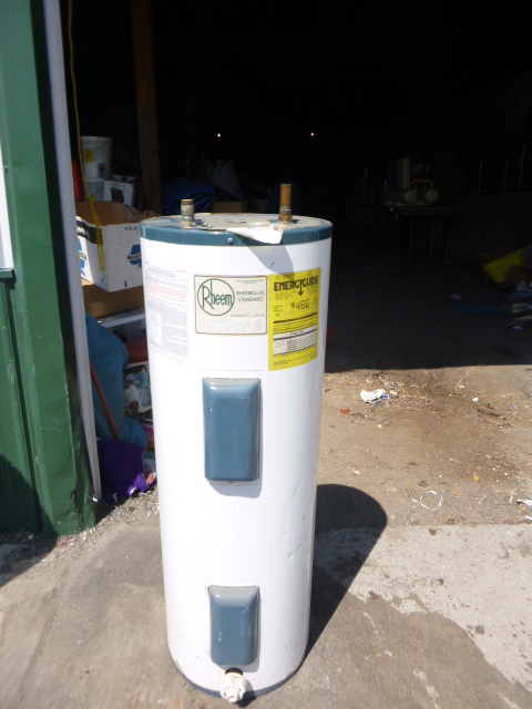 lot 127 image: Rheem Electric Hot Water Heater