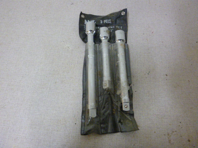 lot 139 image: Mit 3 Piece 24 Extension Bar Set