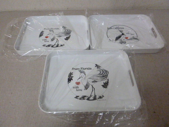 lot 141 image: 3 New Serving Trays