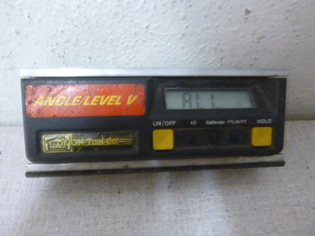 lot 156 image: Design Tool Co. Digital AngleLevel V