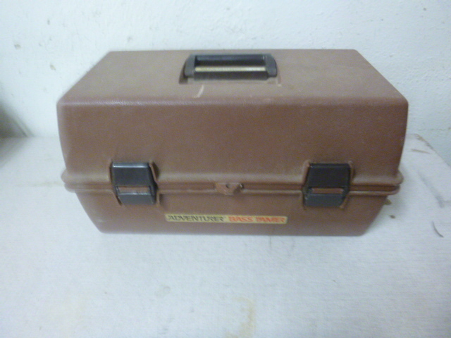 lot 166 image: Adventurer Bass Tamer 1899 Tackle Box