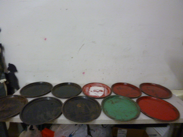 lot 213 image: 10 Serving Trays