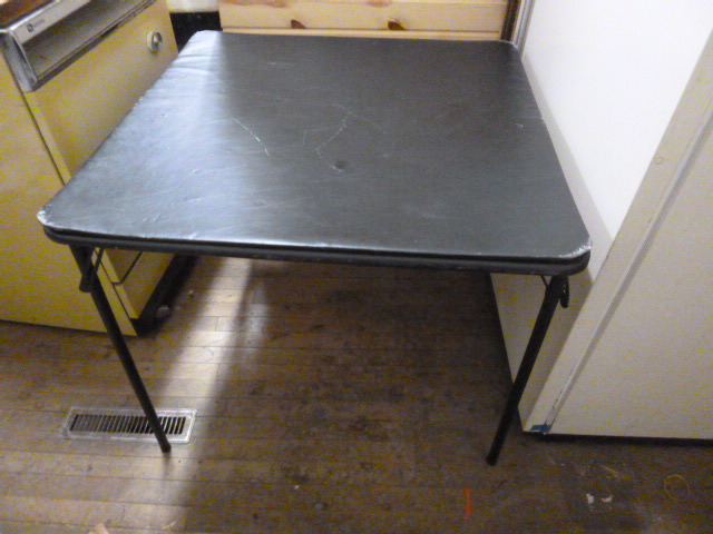 lot 220 image: Card Table