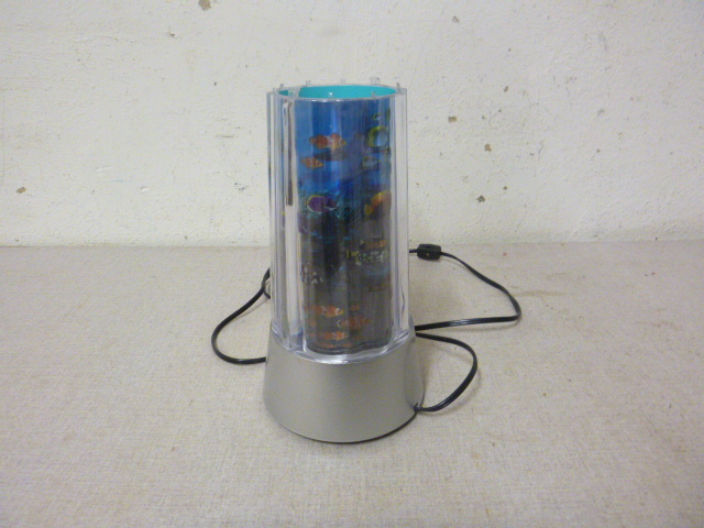 lot 221 image: Lamp