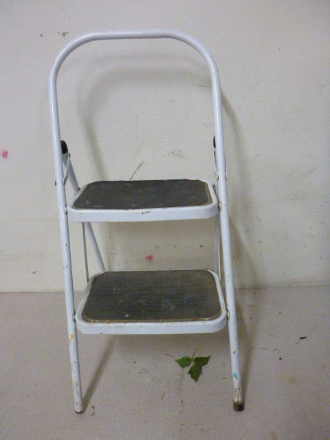 lot 233 image: Step Stool