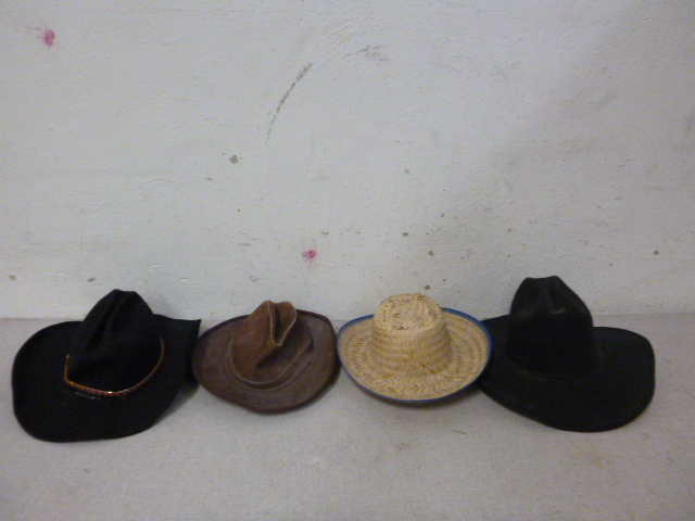 lot 250 image: 4 Hats
