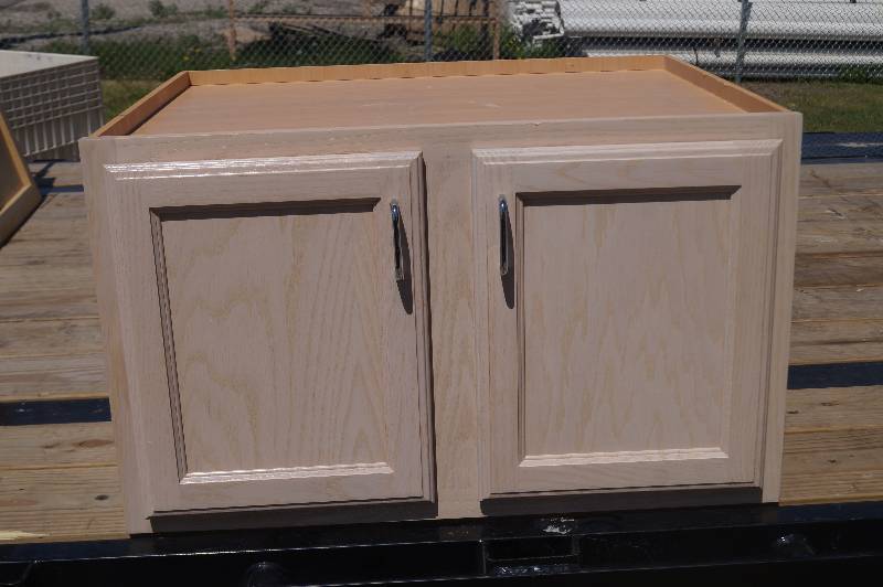 lot 34 image: Upper Cabinet