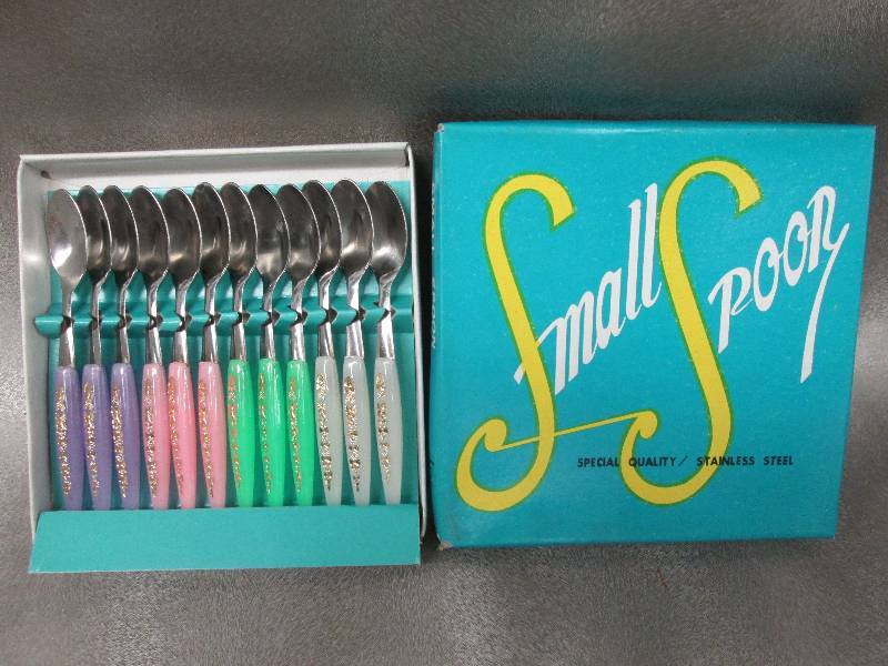 lot 23 image: Set of 12 Stainless Steel Baby Spoo...