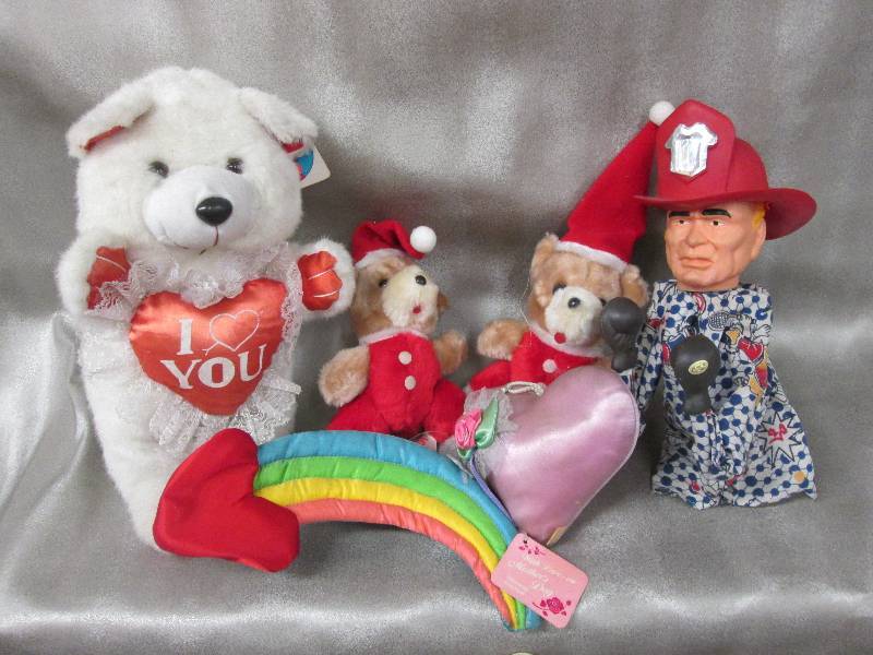 lot 39 image: Assorted Plush, rainbow, punching p...