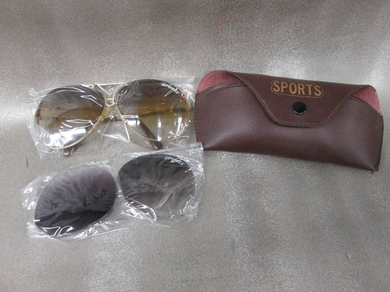 lot 67 image: Aviator Sports sunglasses with extr...