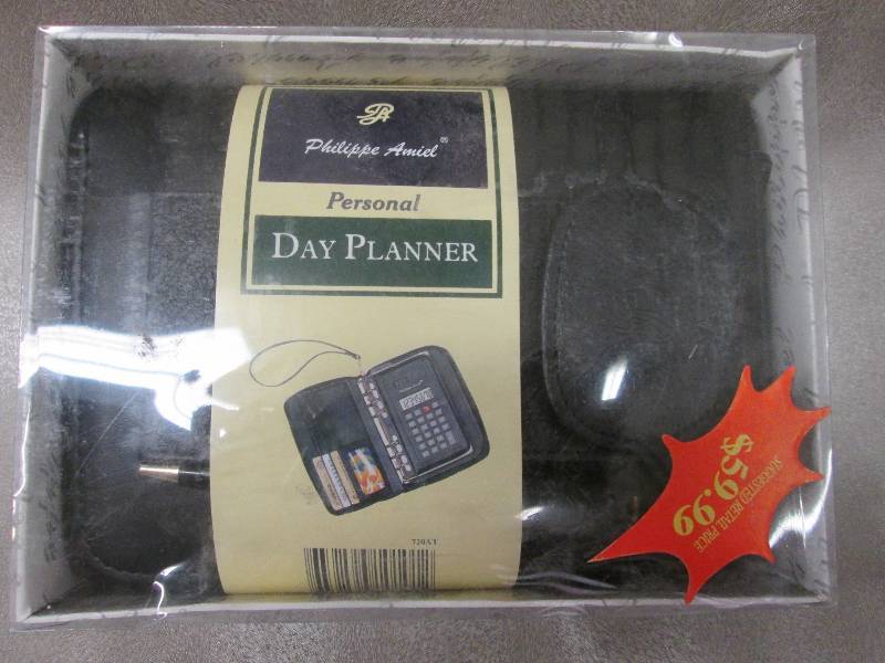 lot 114 image: Philippe Amiel Multipurpose Day Pla...