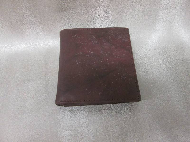lot 132 image: Bacci Genuine Leather Brown Billfol...