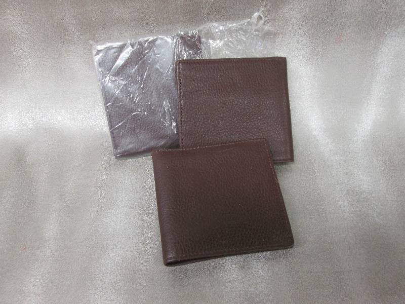 lot 136 image: Lot of 3 Brown Bi-fold Billfolds...