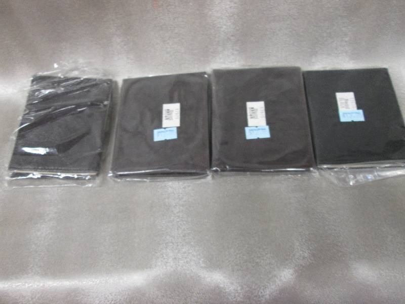 lot 139 image: Lot of 4 Bacci Genuine Leather Bi-F...