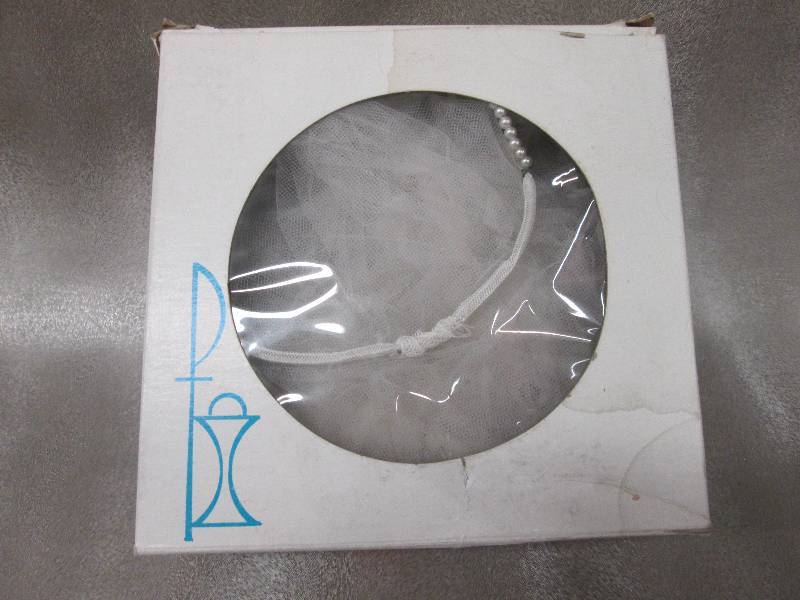 lot 145 image: First Holy Communion Veil Retail $1...
