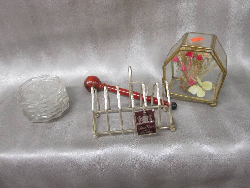 lot 208 image: 6 cut glass coasters, butterfly d...