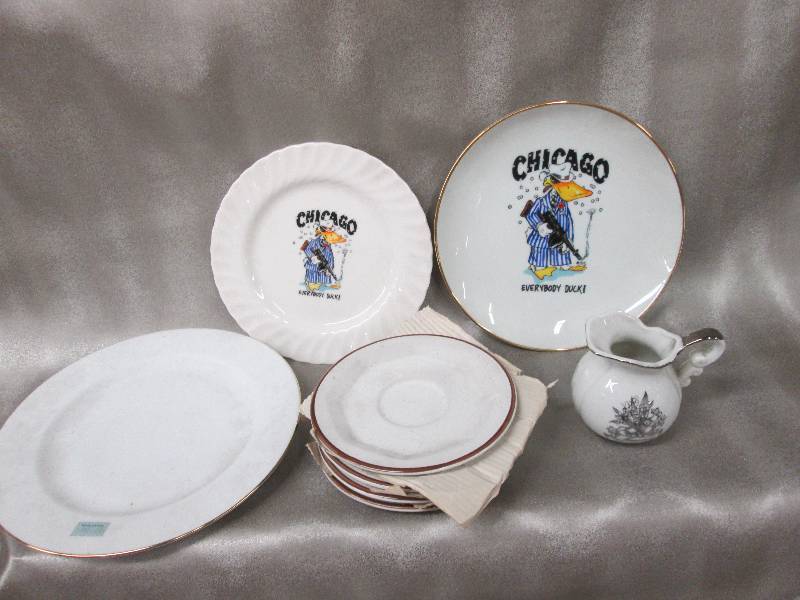 lot 222 image: 25th anniversay pitcher, 2 Chicago ...