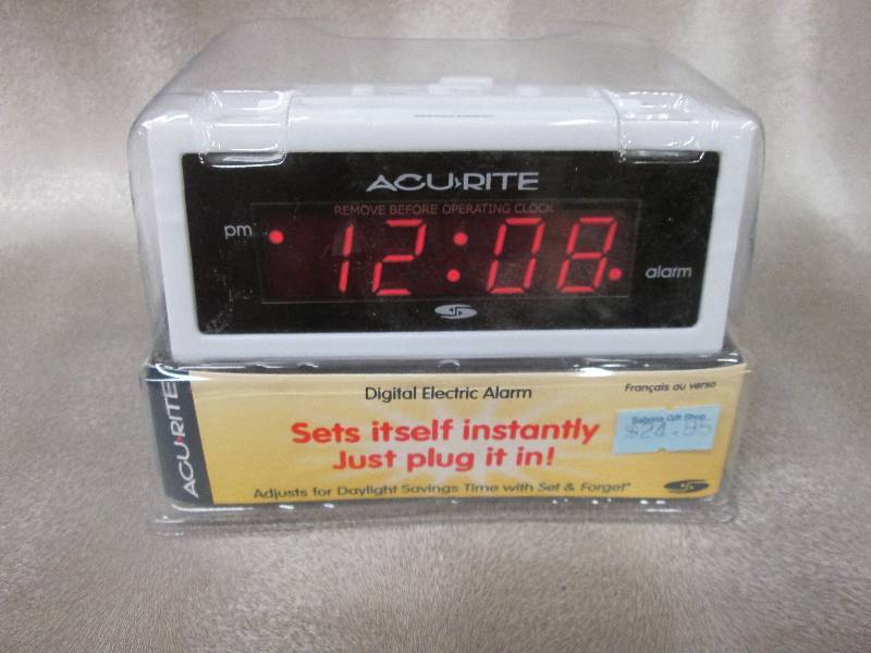 lot 238 image: Acurite Digital Electric Alarm Cloc...