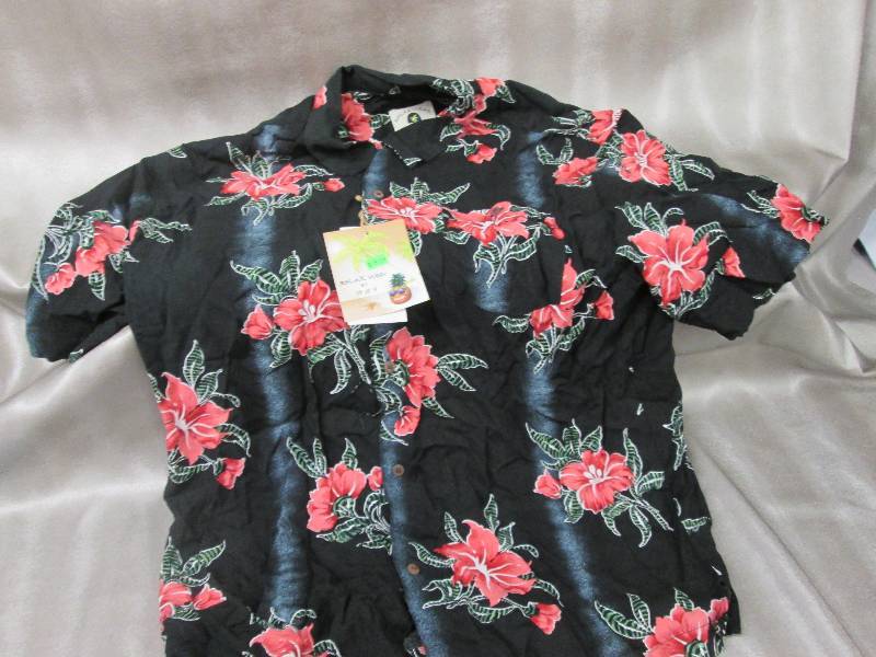 lot 250 image: Rayon Hawaiian Shirt L- black...