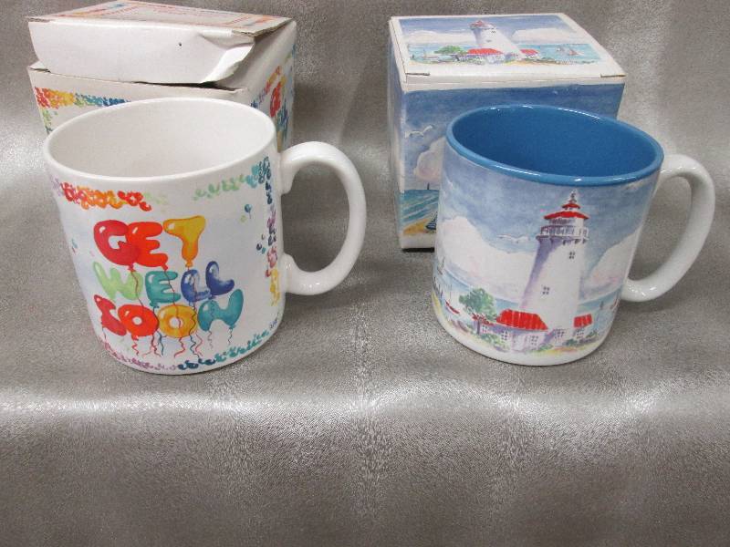 lot 261 image: Gift ceramic mugs, lot of 2...