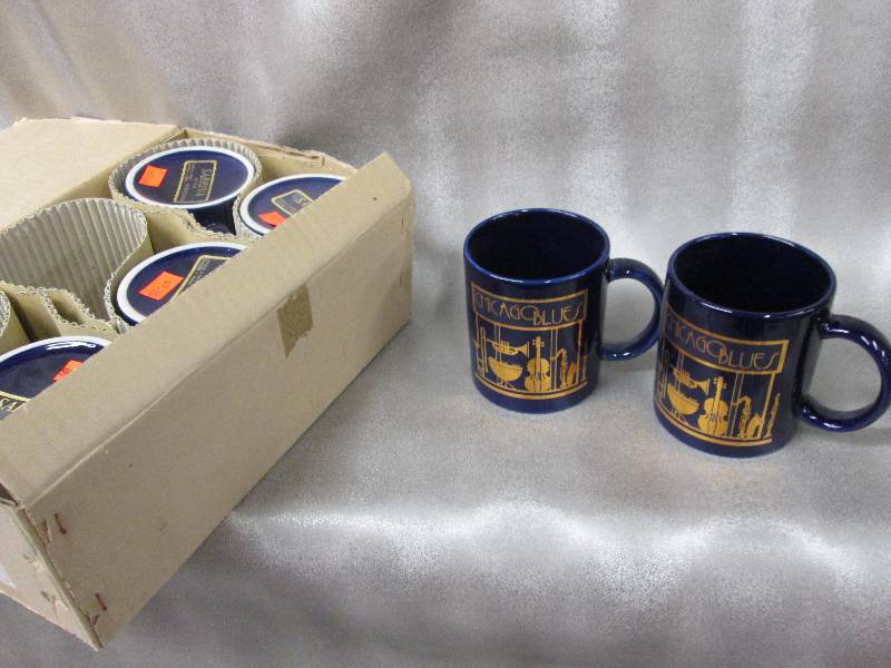 lot 278 image: Lot of 6 Chicago Blues ceramic mugs...