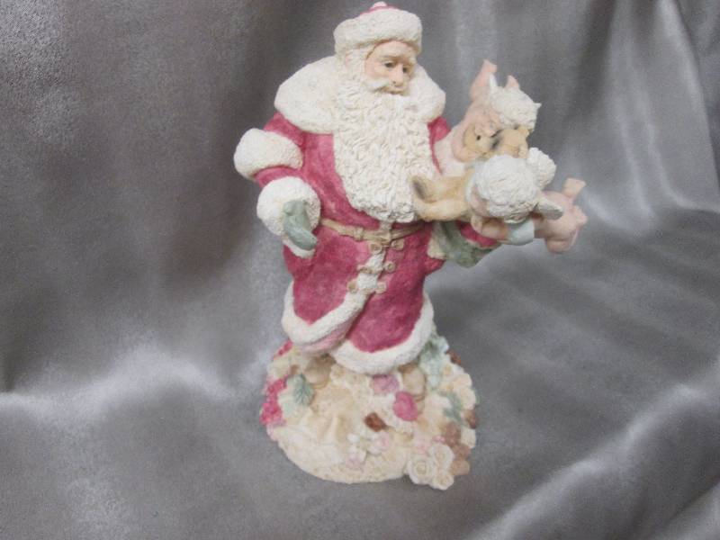 lot 281 image: Santa Father Christmas 11 inch plas...