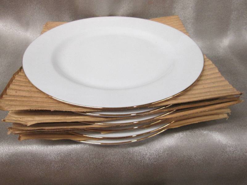 lot 295 image: Set of 6 white 9 china plates with...