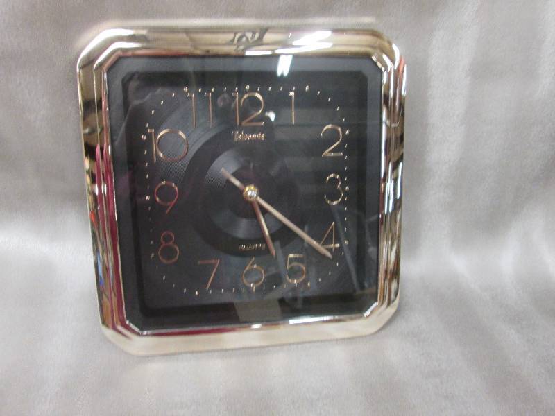 lot 296 image: Telesonic 11 12 inch Quartz Clock...